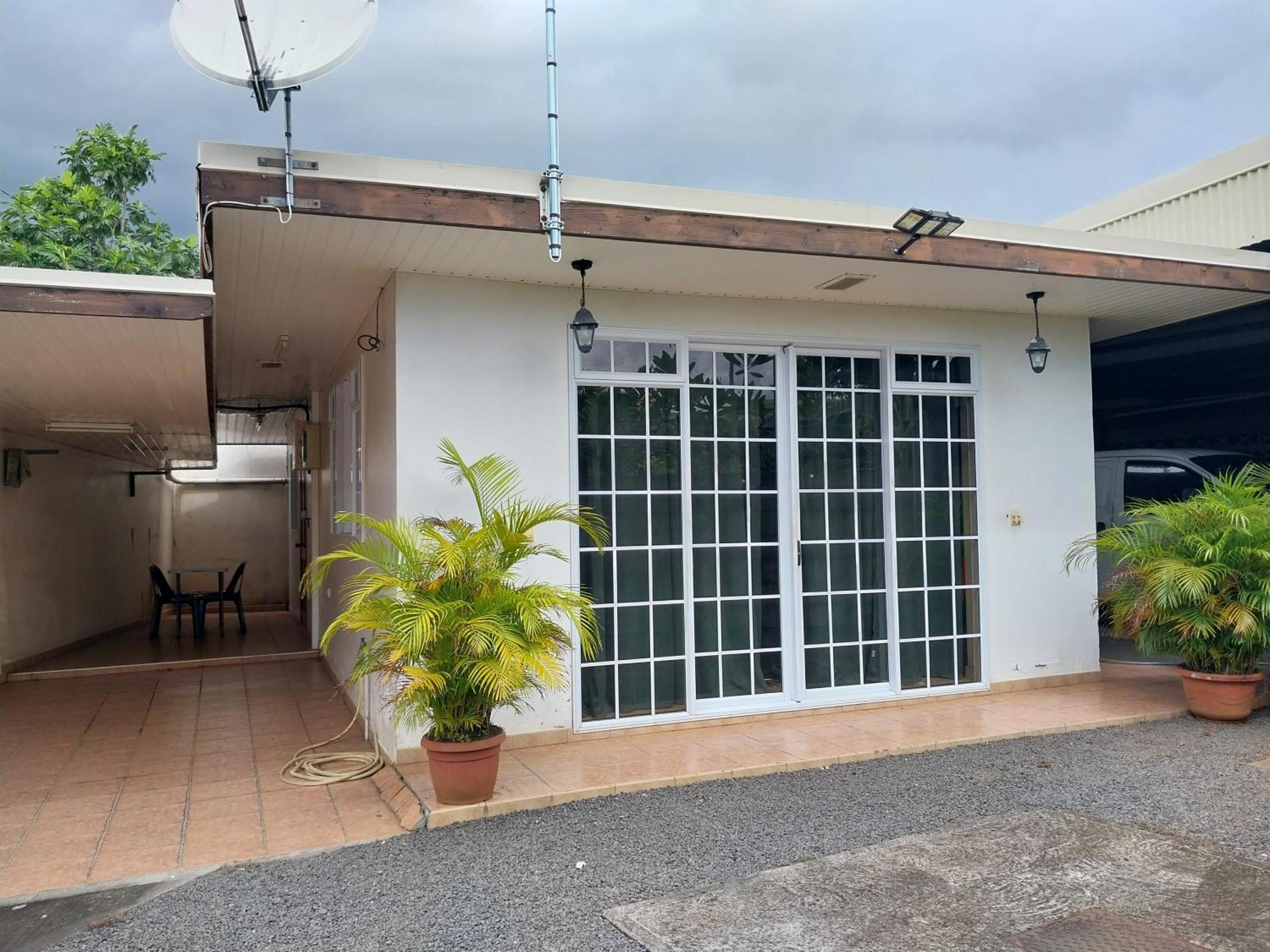 Chaine Lodge Maison Entiere Free Parking & Wifi 3Min De L'Aeroport Faaa Εξωτερικό φωτογραφία